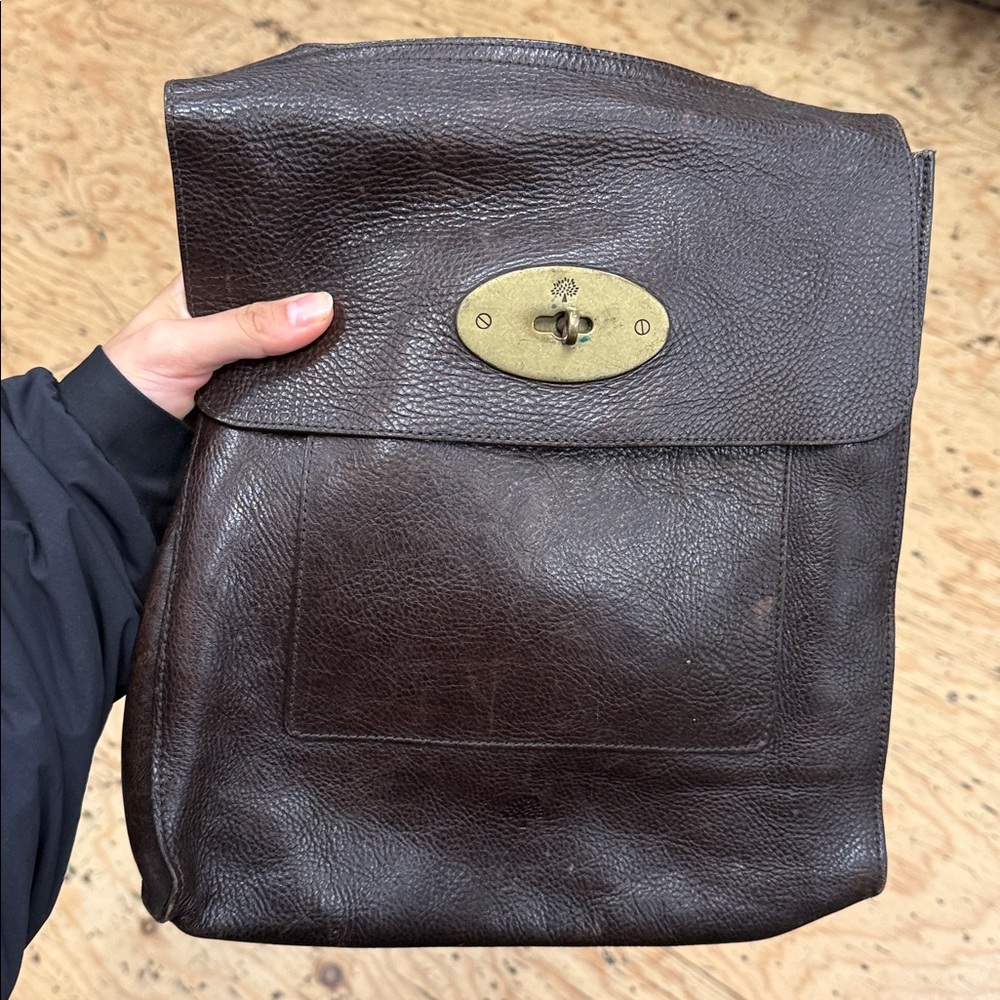 Mulberry Brown Leather Crossbody Bag - Picture 8 of 8